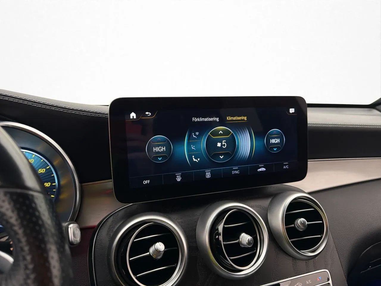 Mercedes GLC300 bild 23