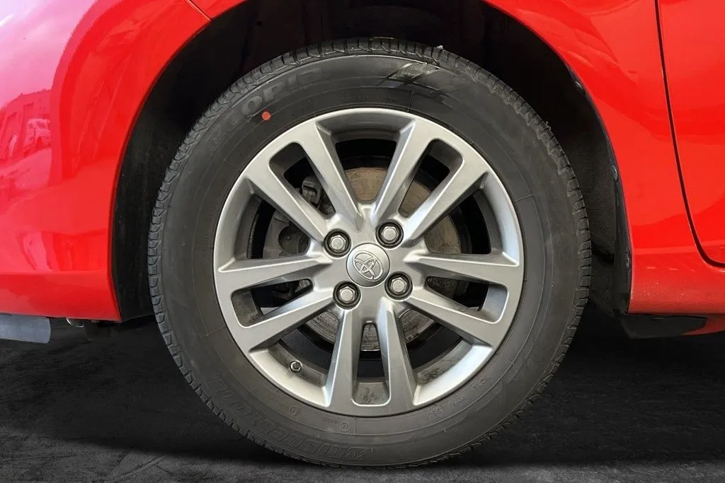 Toyota Yaris bild 9