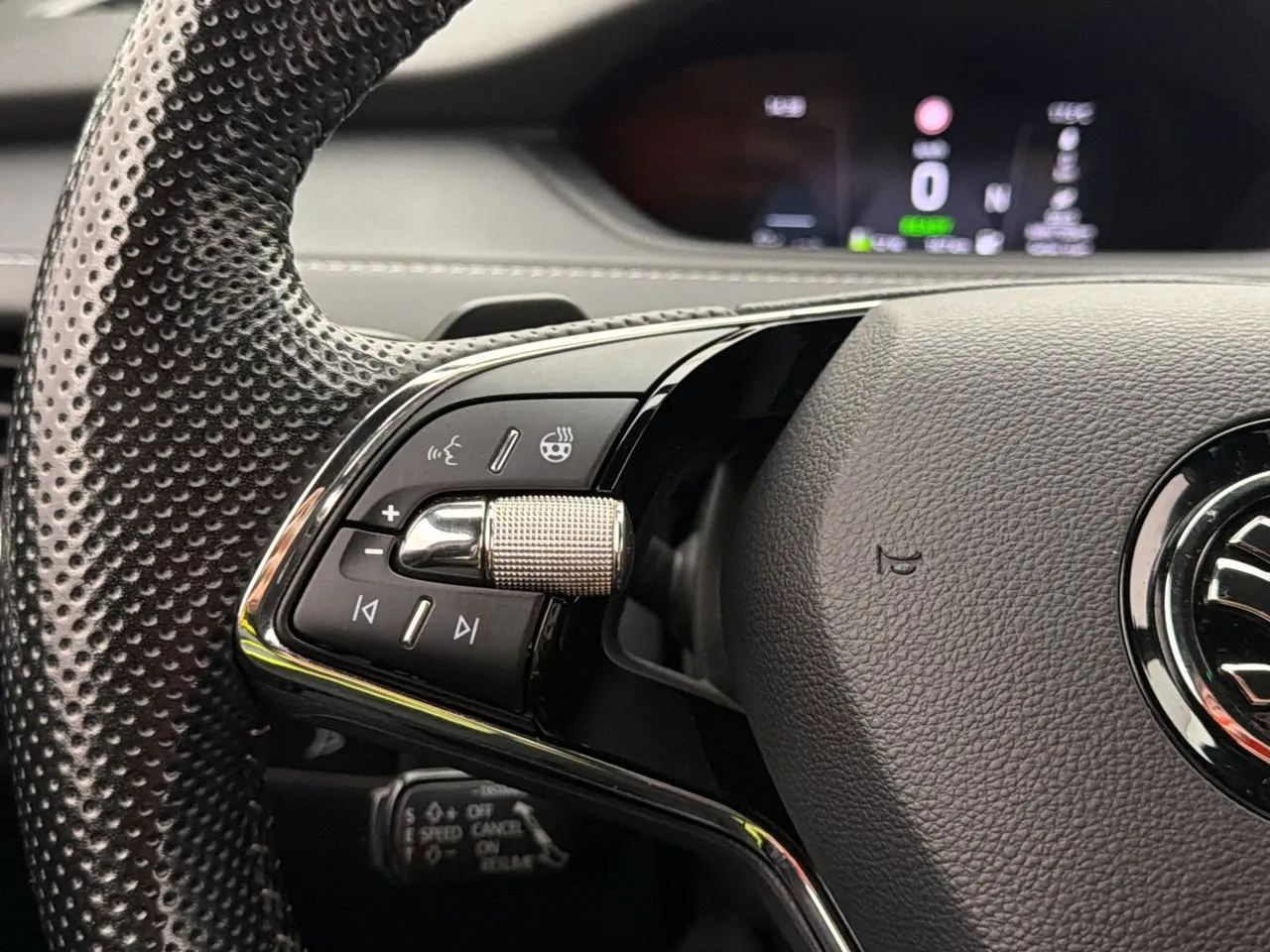 Skoda Enyaq bild 18
