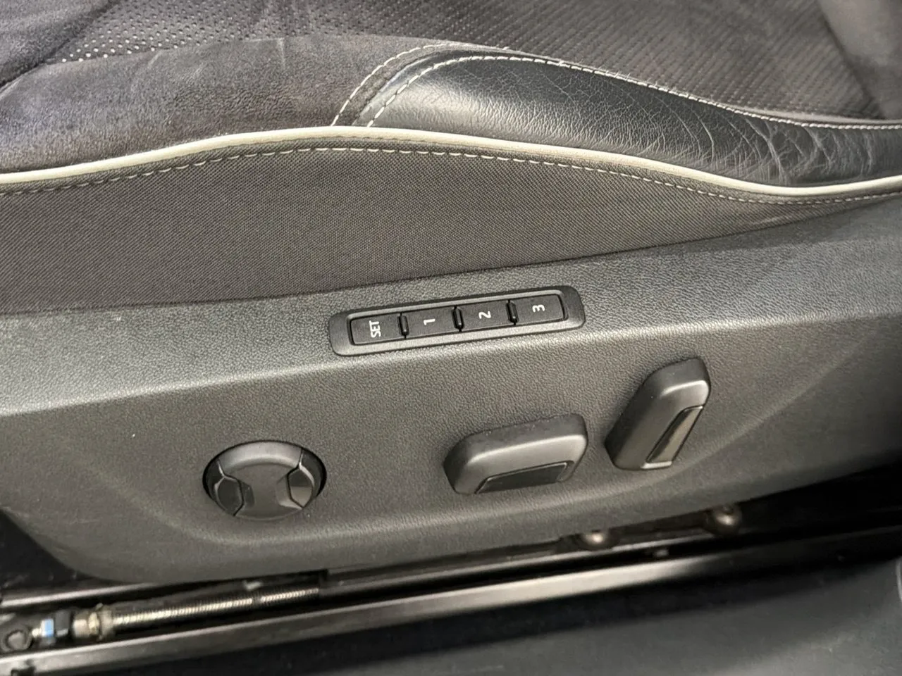 Skoda Enyaq bild 16