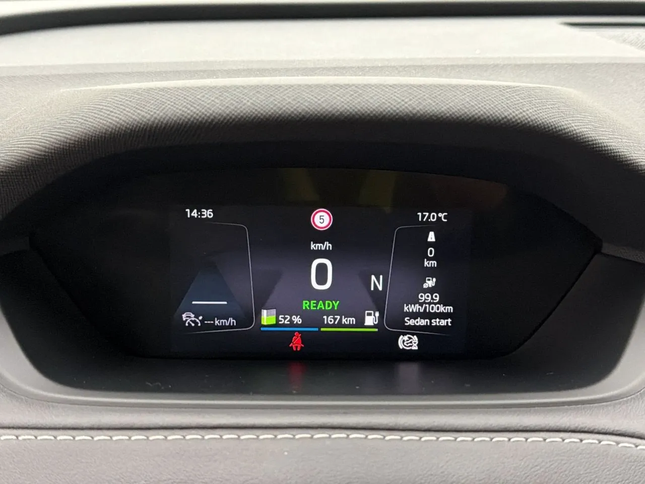 Skoda Enyaq bild 17