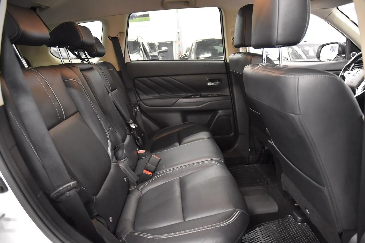 Mitsubishi Outlander bild 13