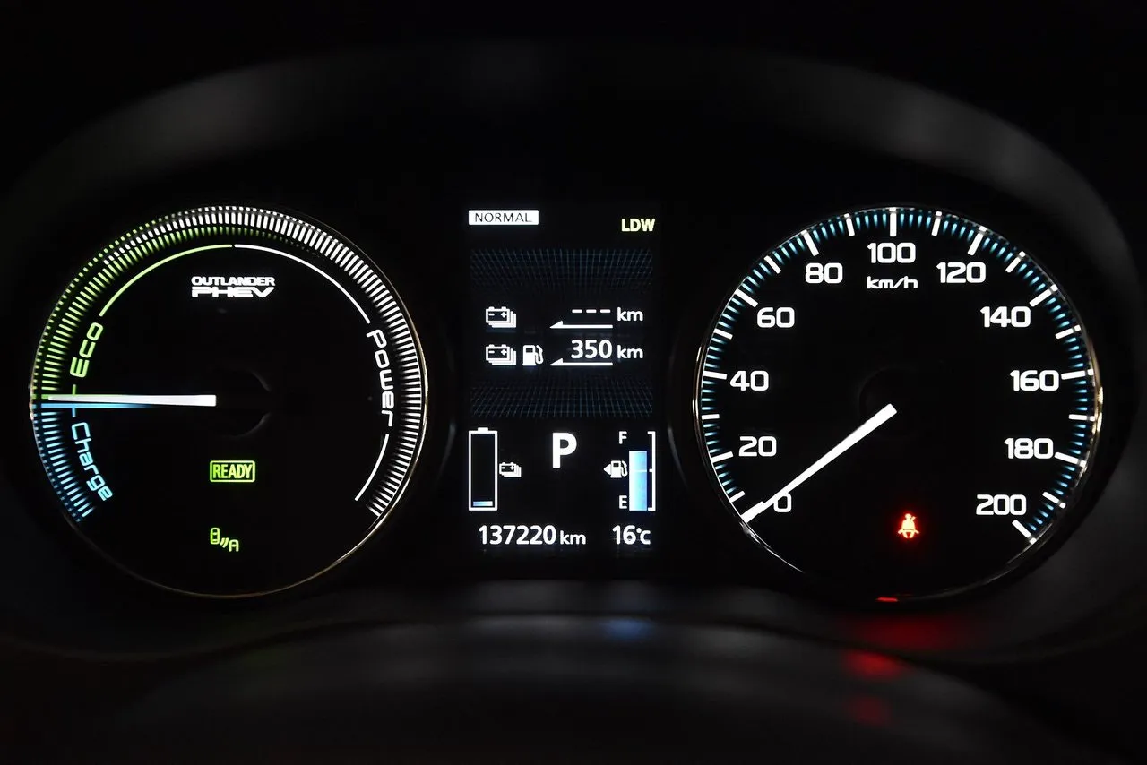 Mitsubishi Outlander bild 17