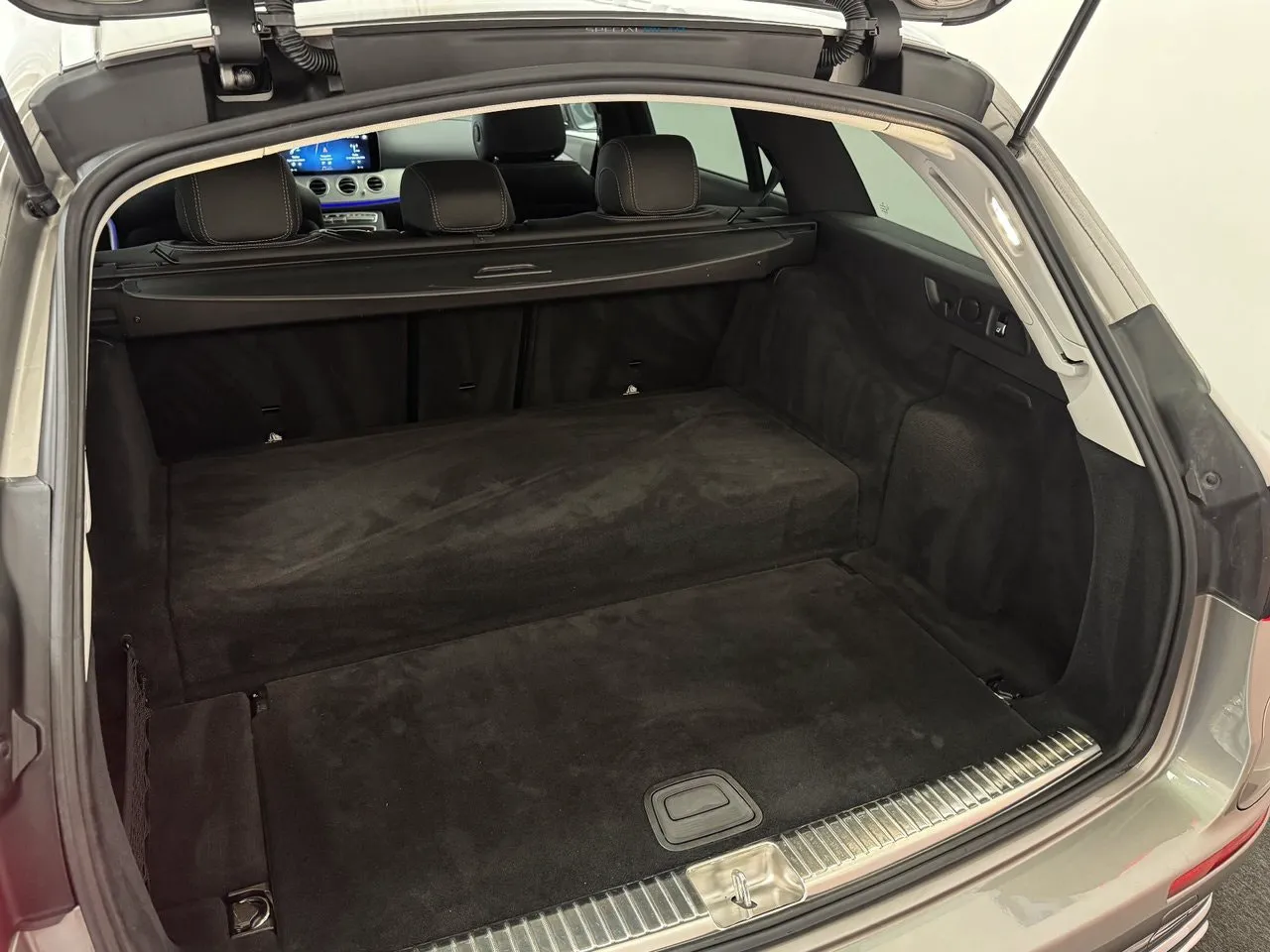 Mercedes E300 bild 12