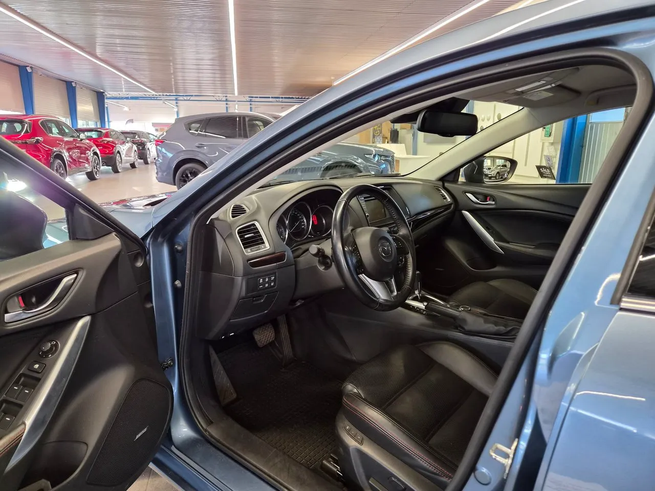 Mazda 6 bild 8