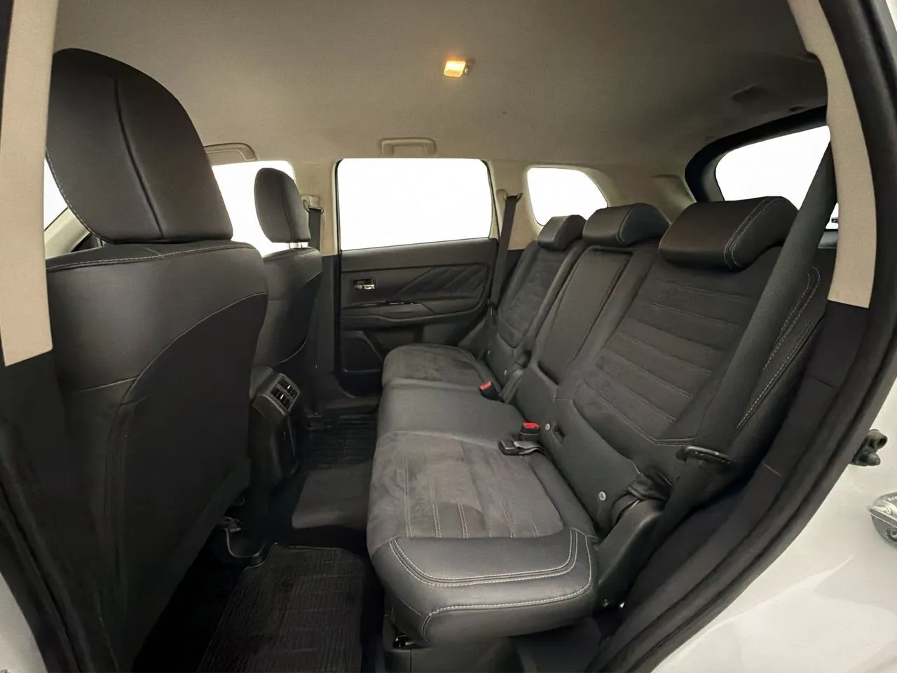 Mitsubishi Outlander bild 24