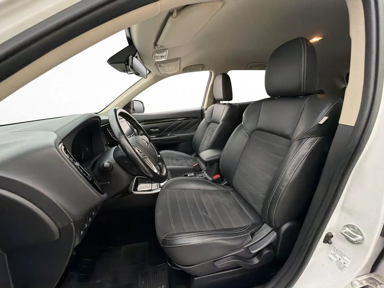 Mitsubishi Outlander bild 11