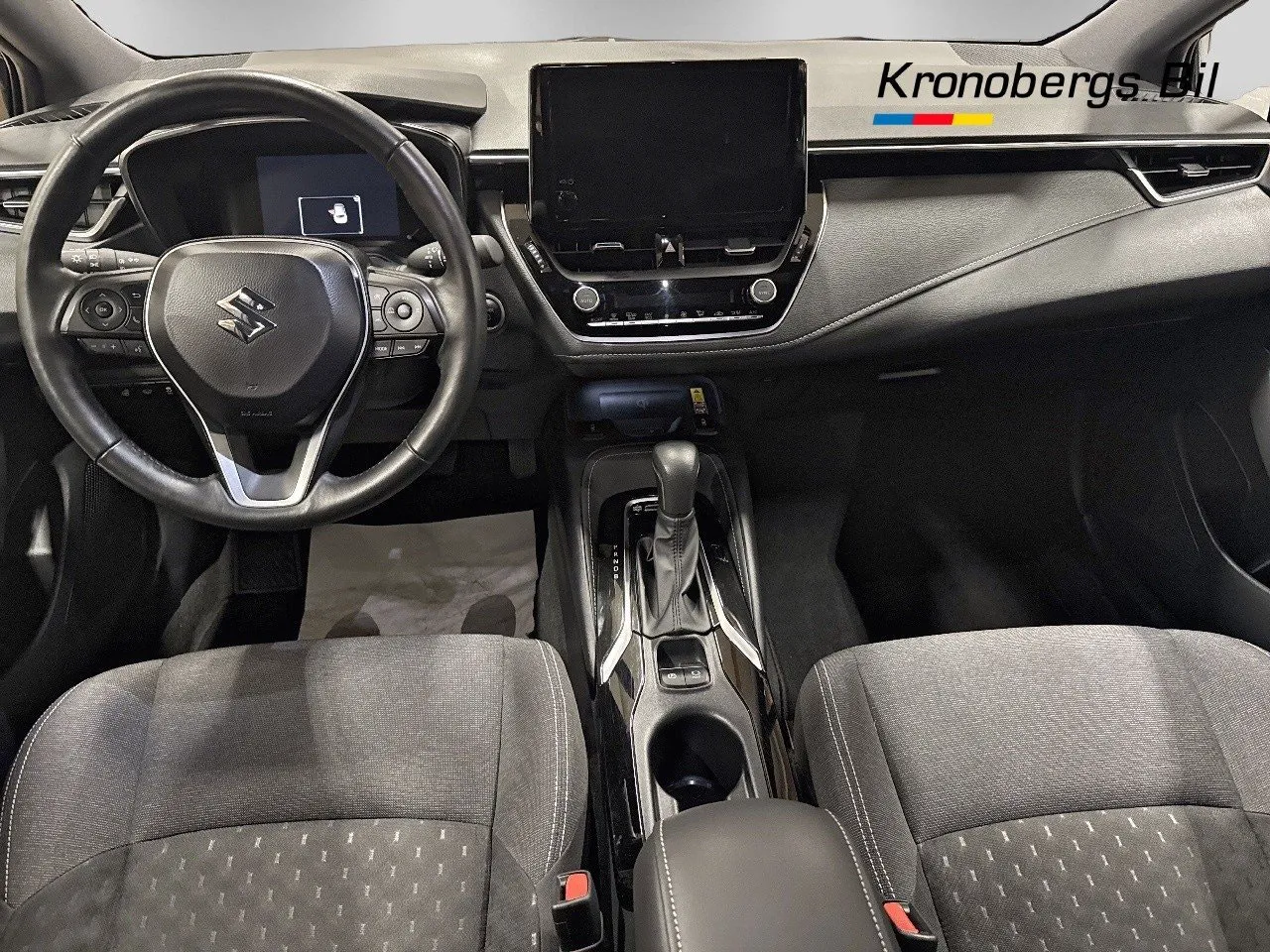 Vehicle image 6