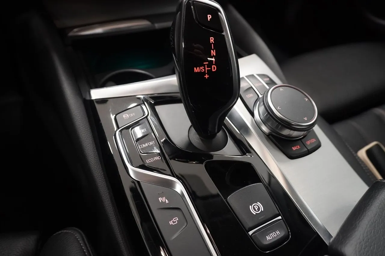 BMW 530 bild 12