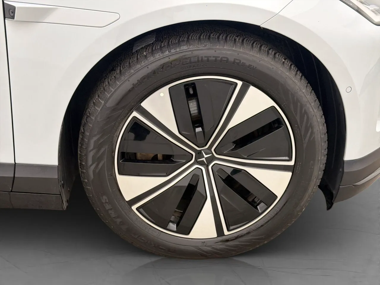 Polestar 4 bild 38