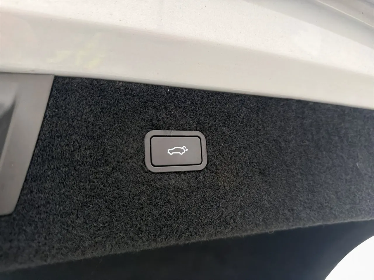 Polestar 4 bild 34