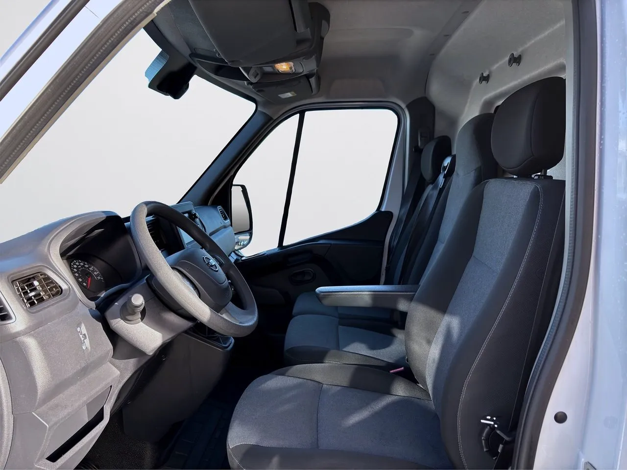 Nissan Interstar bild 12