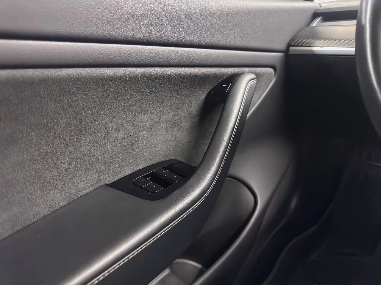 Tesla Model 3 bild 13