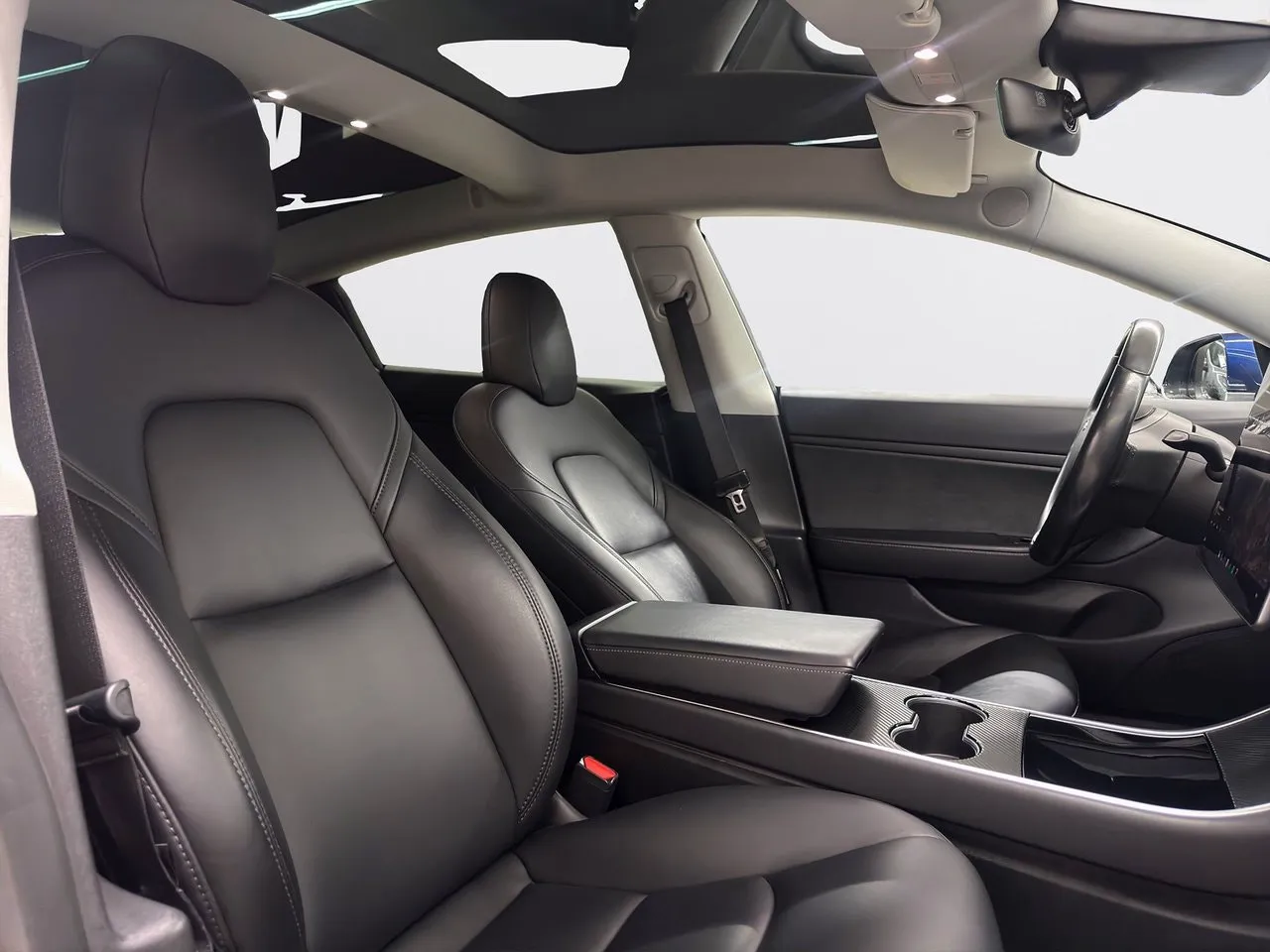 Tesla Model 3 bild 14