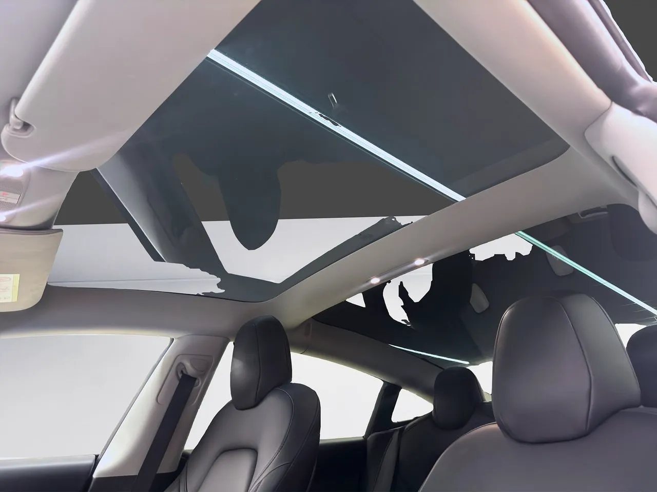 Tesla Model 3 bild 16