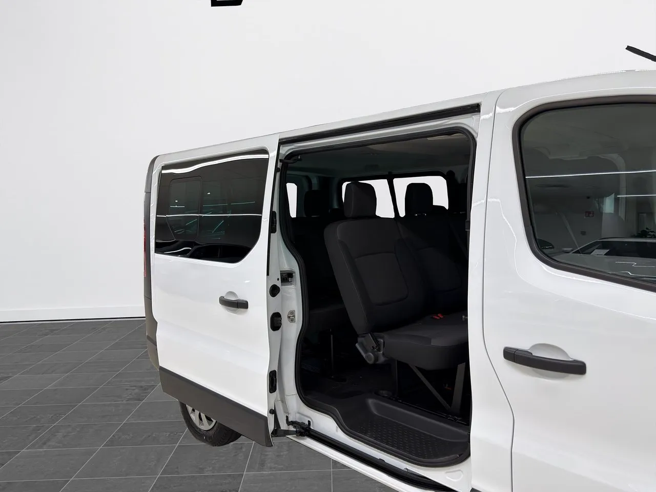 Nissan Primastar bild 6