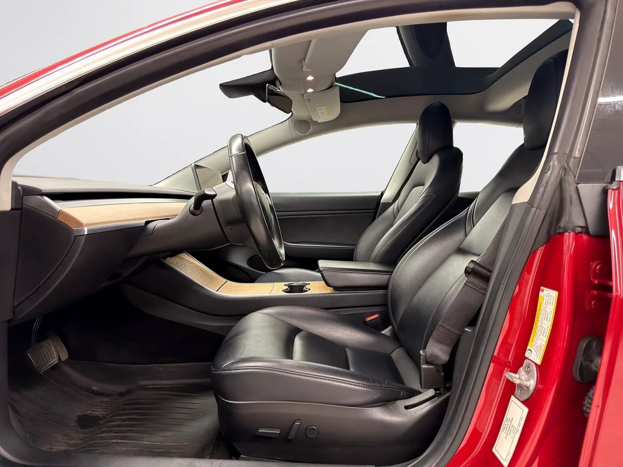 Tesla Model 3 bild 13