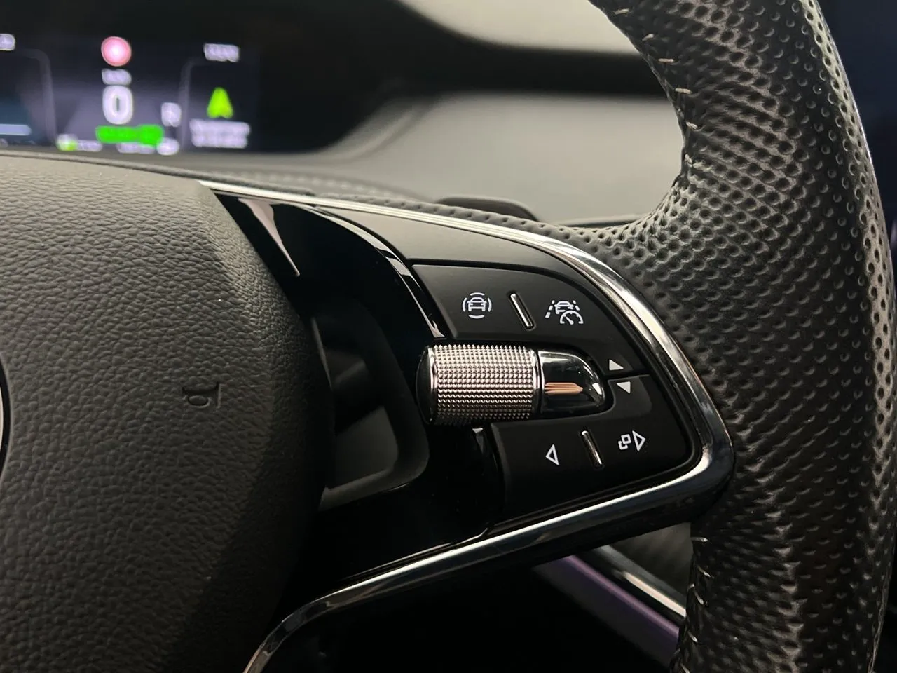Skoda Enyaq bild 17