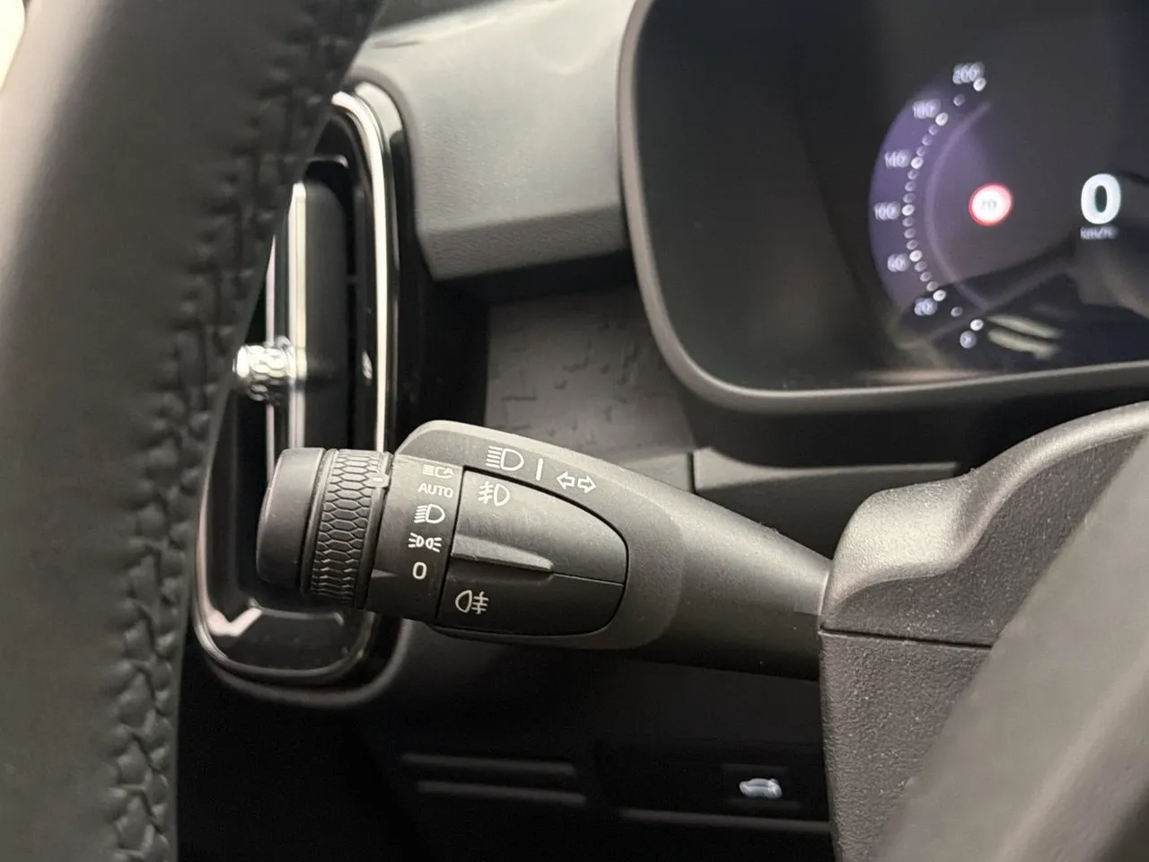 Volvo C40 Recharge bild 15