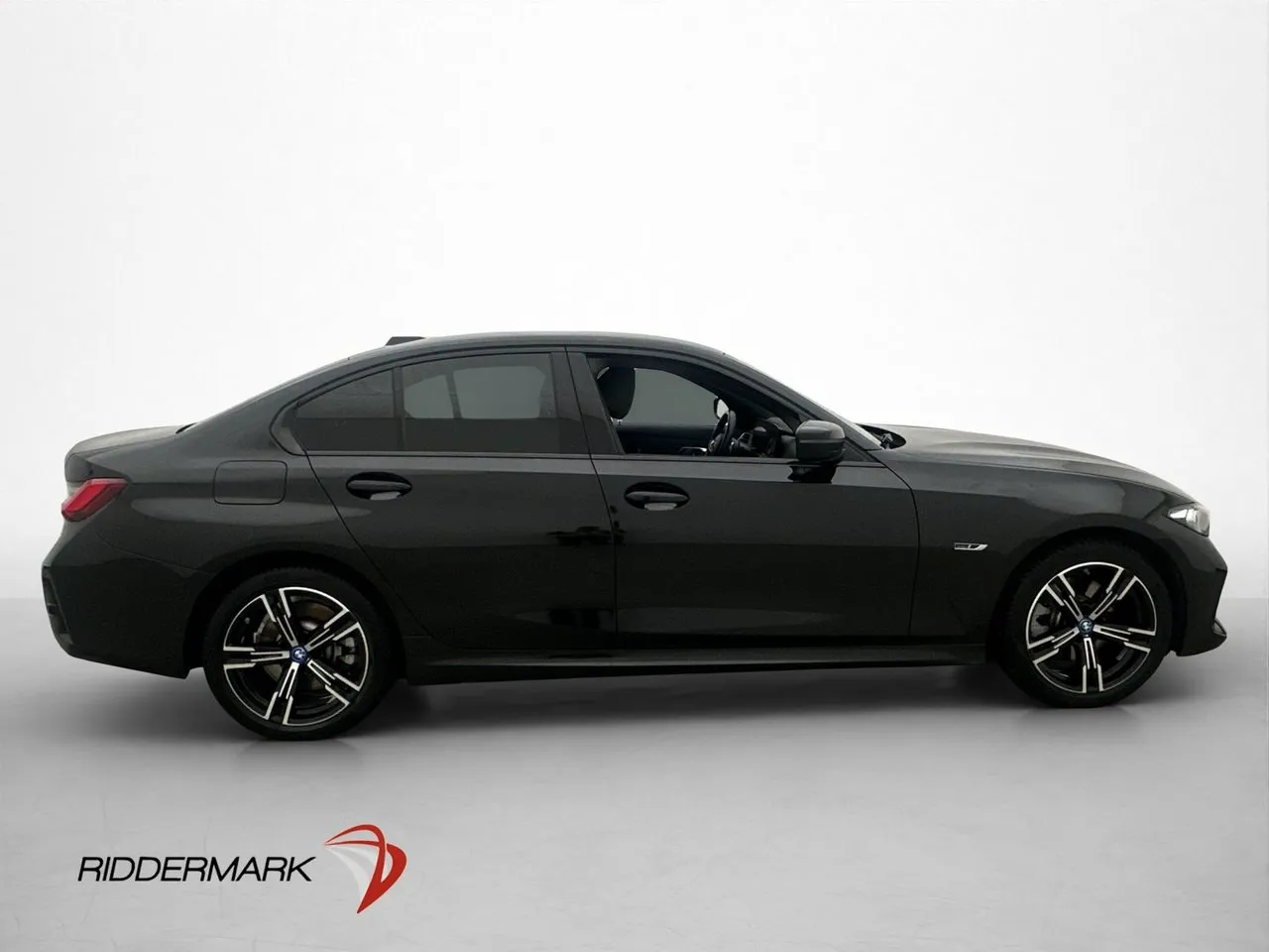 BMW 330 bild 9