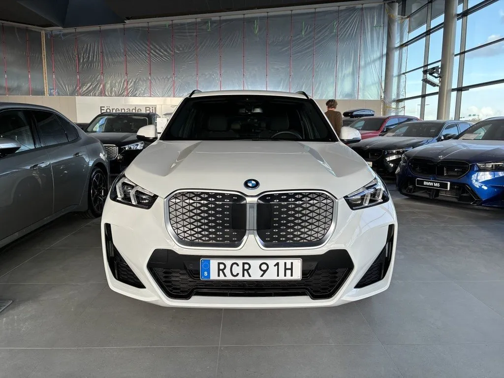 BMW iX1 bild 2
