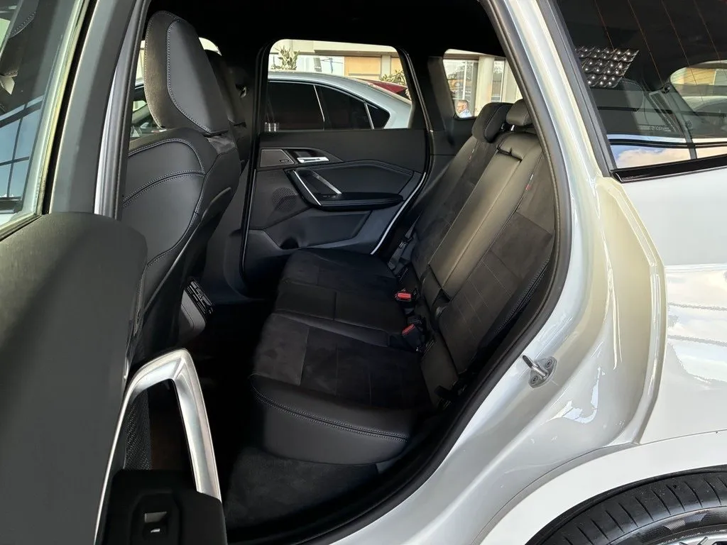 BMW iX1 bild 9
