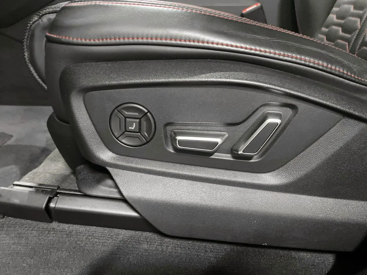 Audi Q8 bild 15