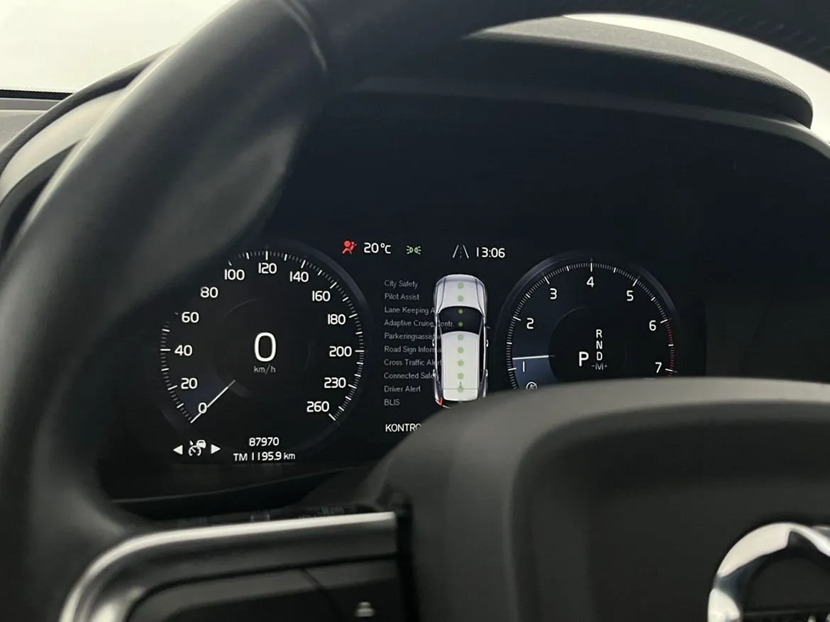 Volvo XC40 bild 8