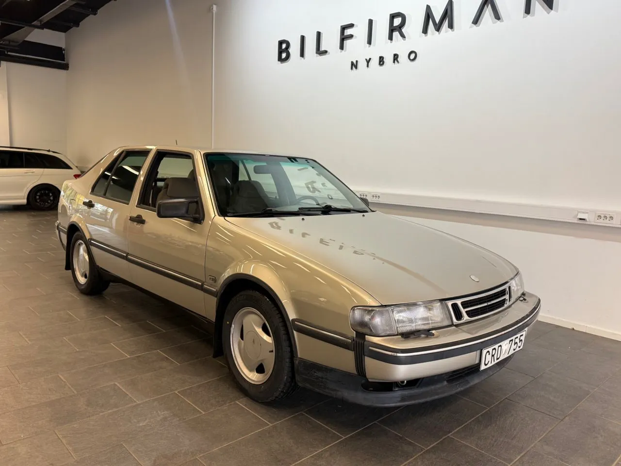 Saab 9000 bild 2