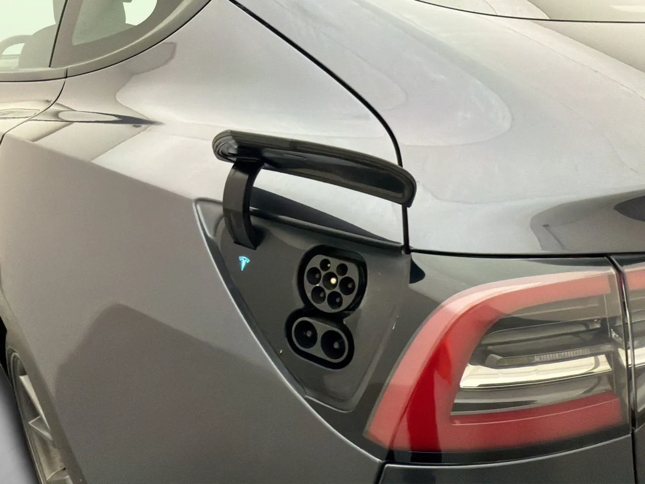 Tesla Model 3 bild 11