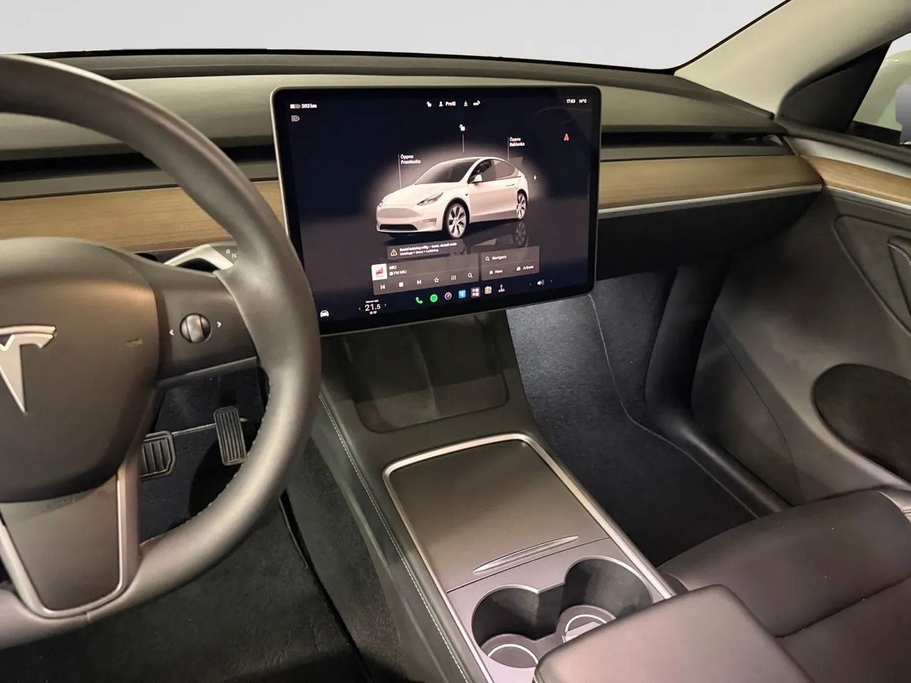 Tesla Model Y bild 14