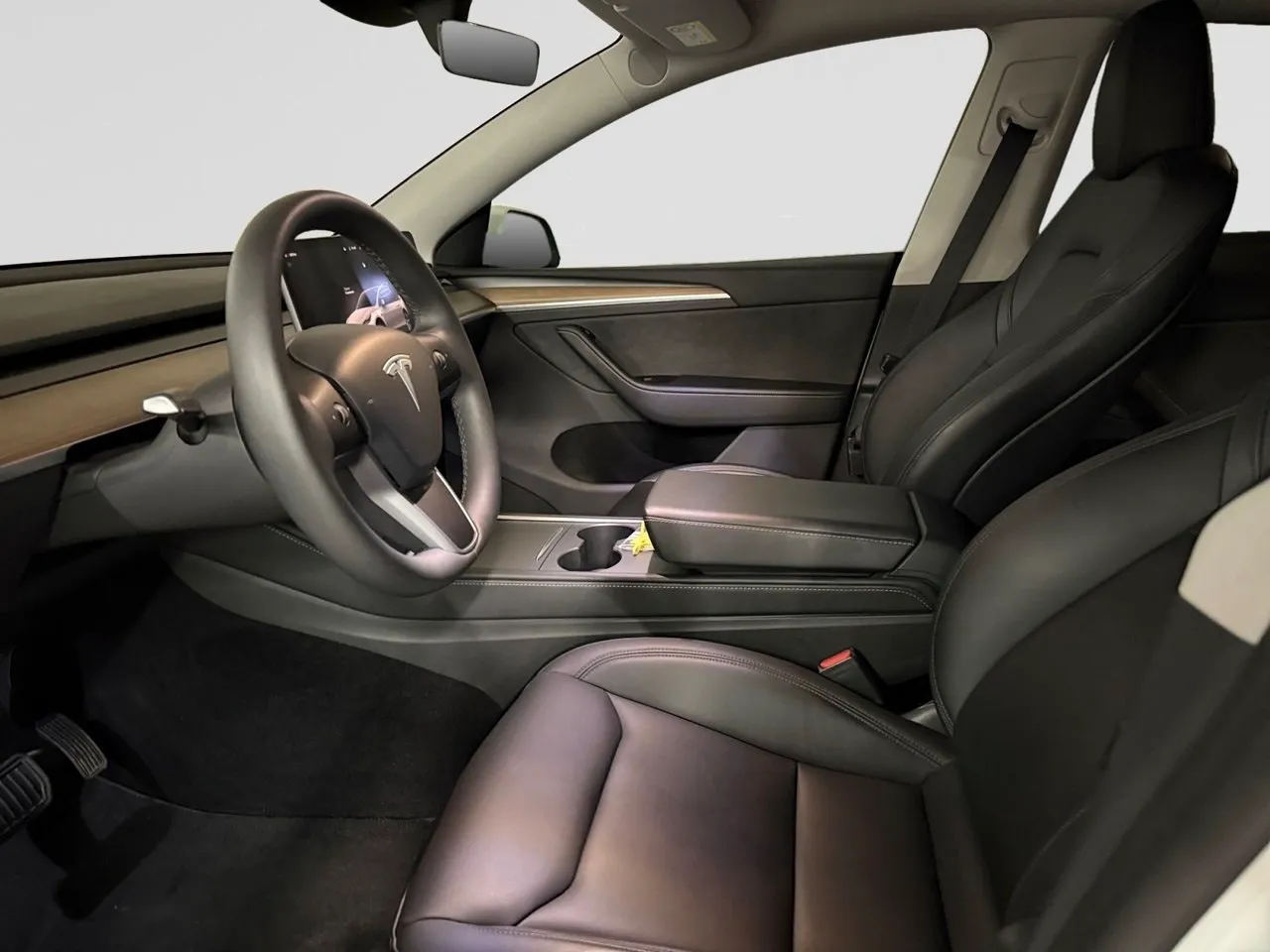 Tesla Model Y bild 11