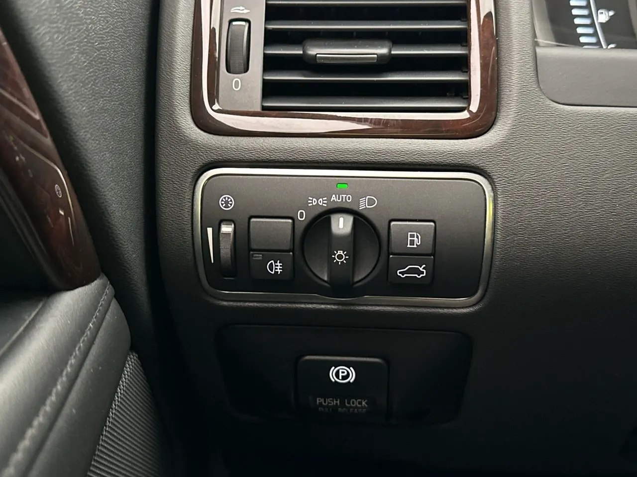 Volvo XC70 bild 22