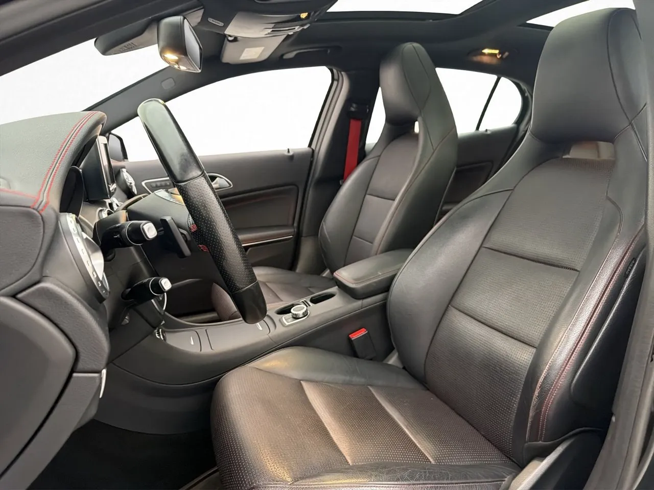 Mercedes GLA220 bild 9