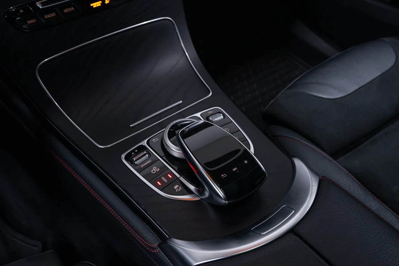 Mercedes GLC43 AMG bild 23