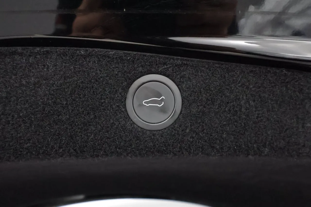 Tesla Model 3 bild 27