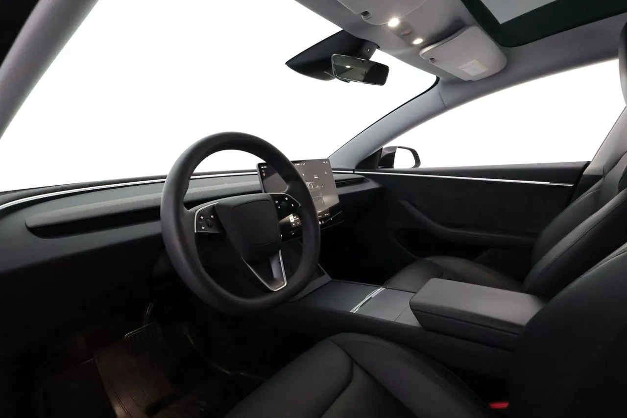 Tesla Model 3 bild 11