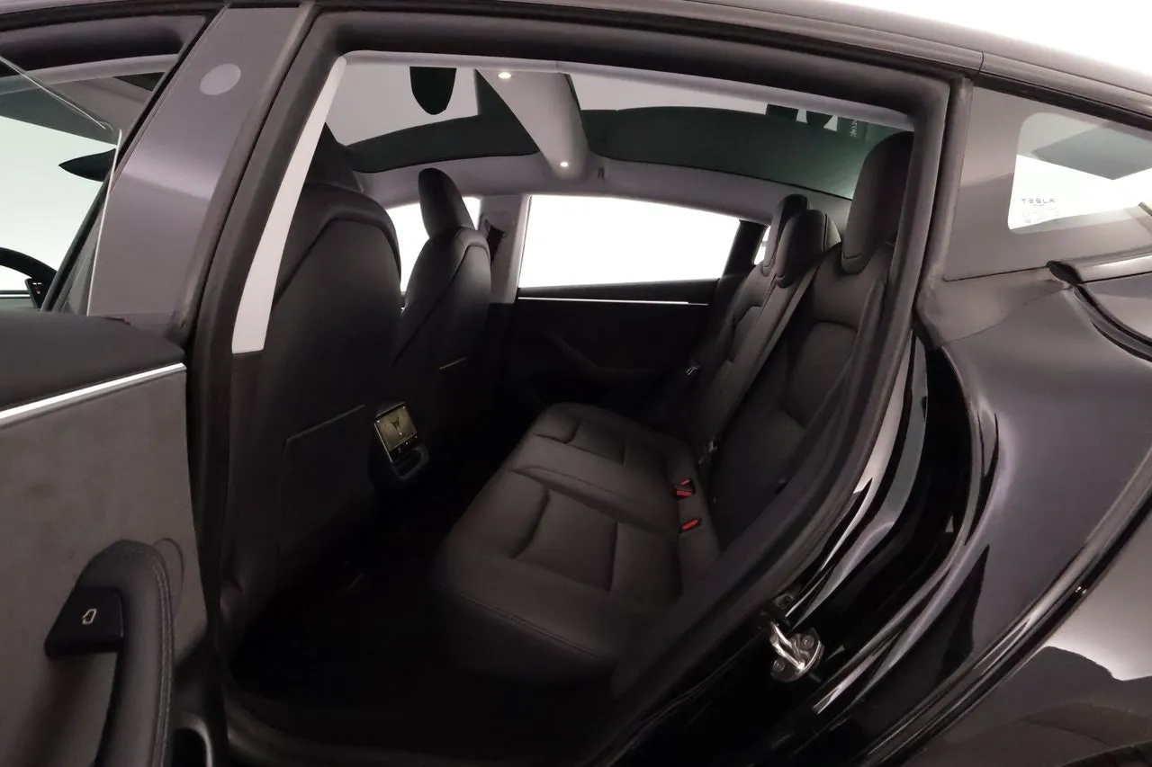 Tesla Model 3 bild 12
