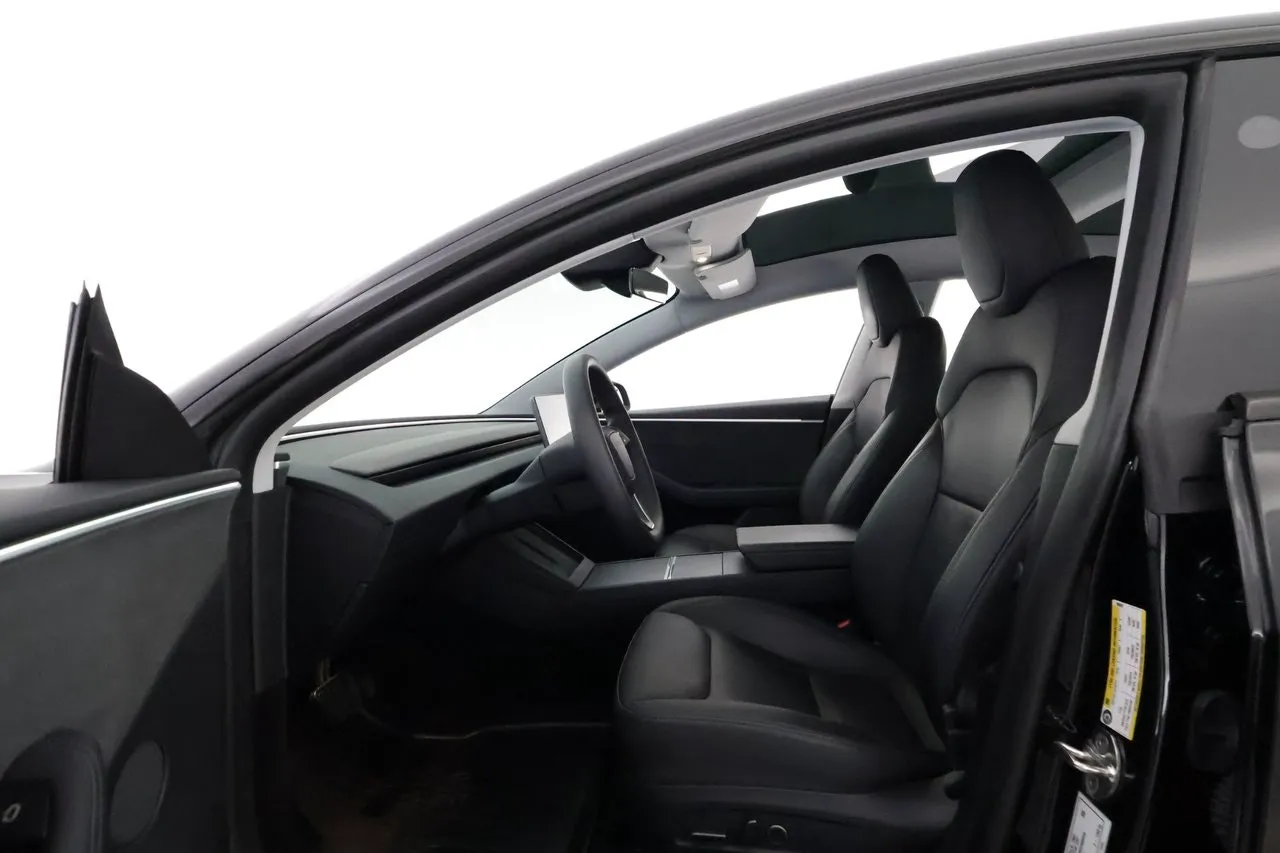 Tesla Model 3 bild 10