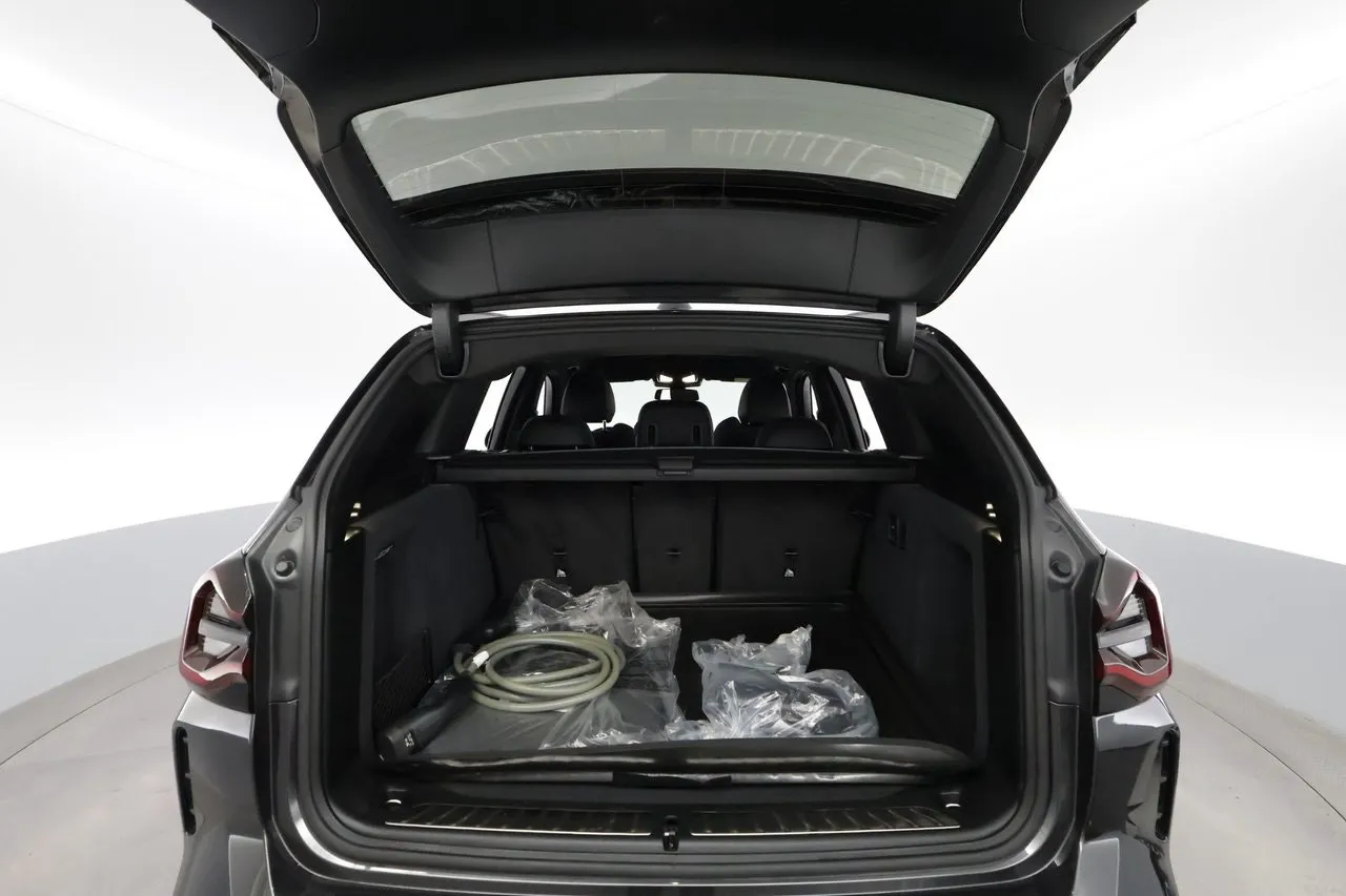 BMW iX3 bild 26