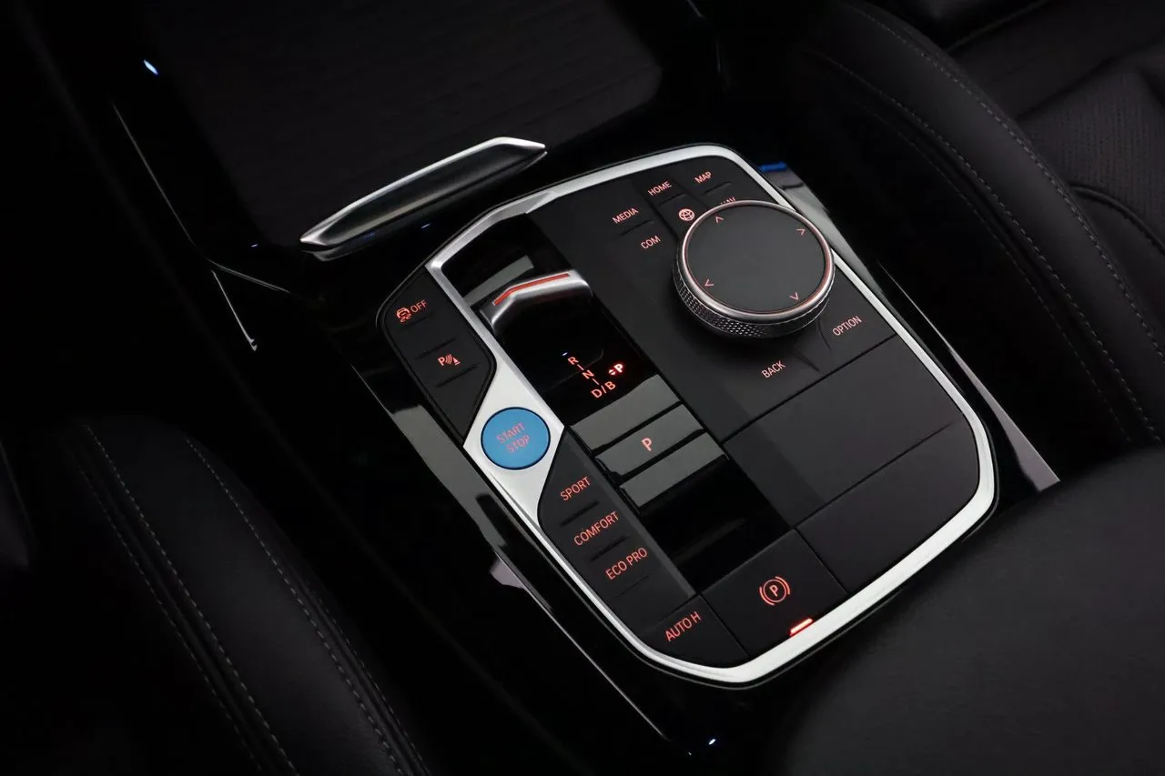 BMW iX3 bild 24