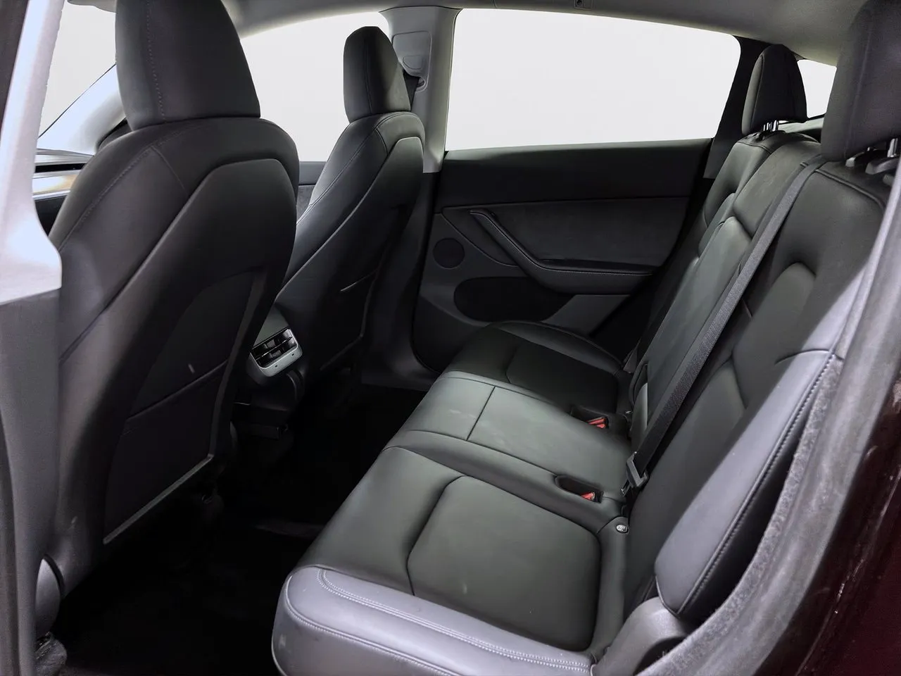 Tesla Model Y bild 10