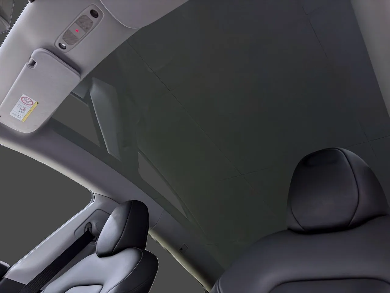 Tesla Model Y bild 16