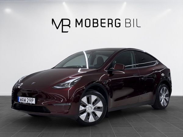 Tesla Model Y Long Range AWD 514hk !KAMPANJ! Drag Pano Läder Navi - 2023