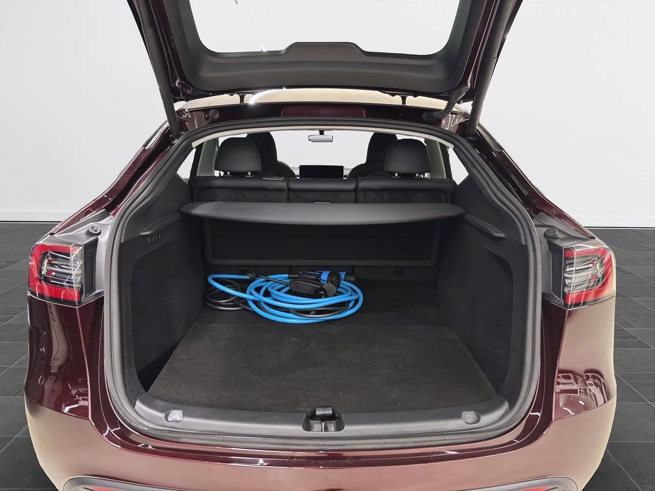 Tesla Model Y bild 9