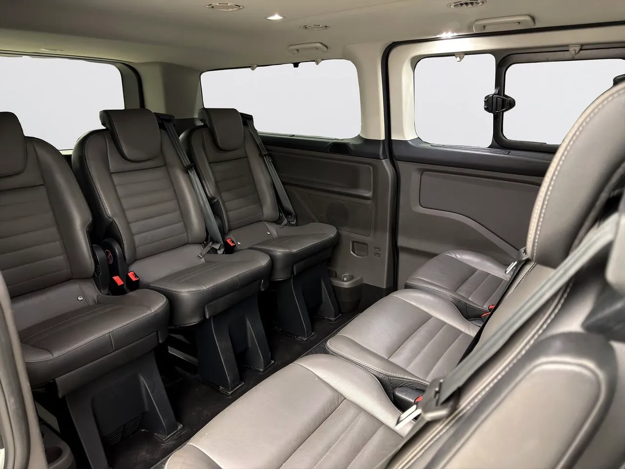 Ford Tourneo Custom bild 8