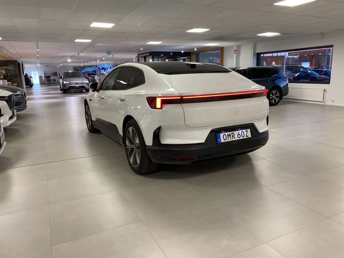 Polestar 4 bild 2