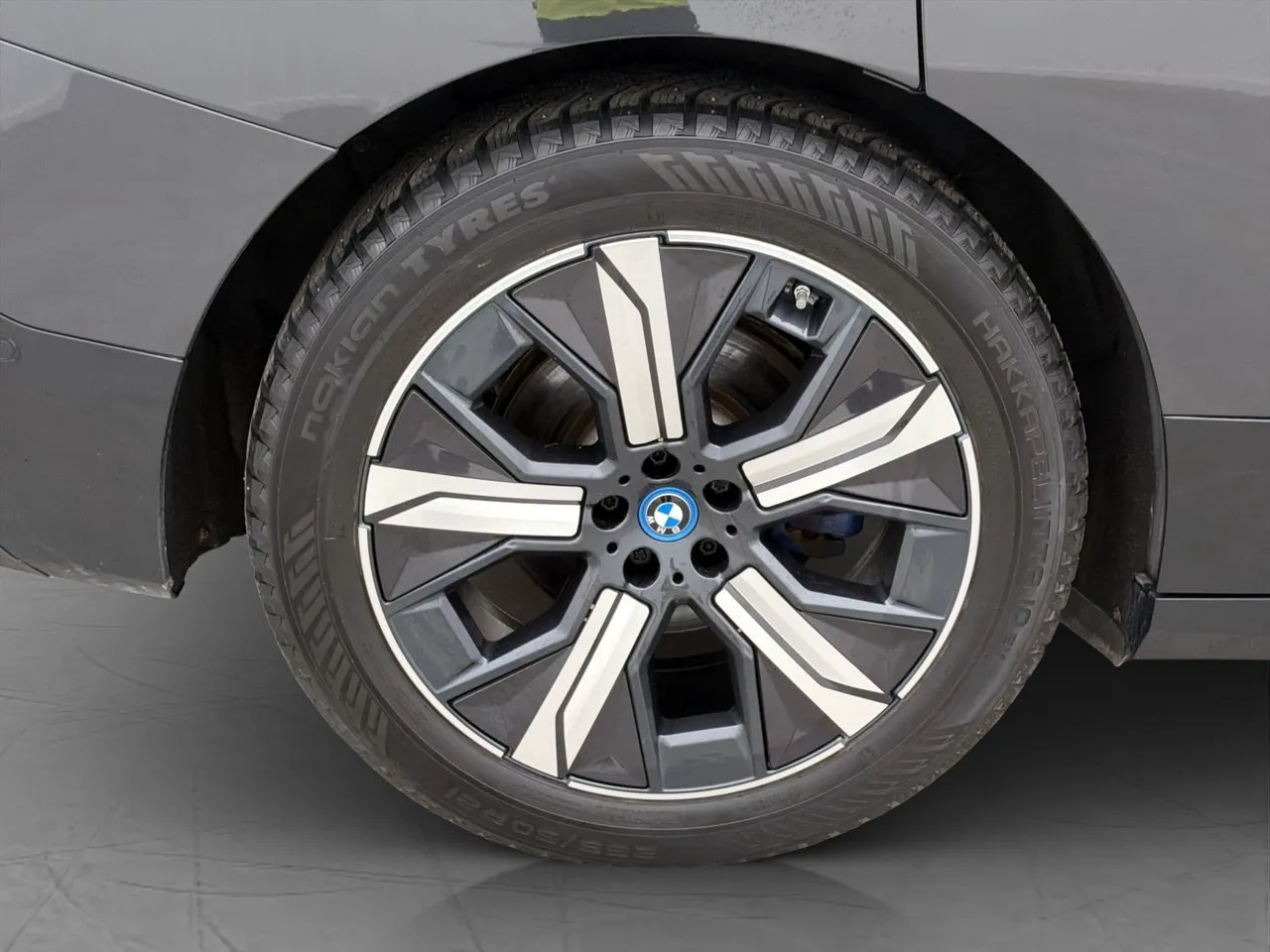 BMW iX bild 35