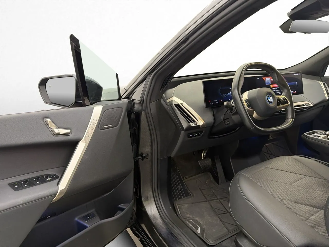 BMW iX bild 11