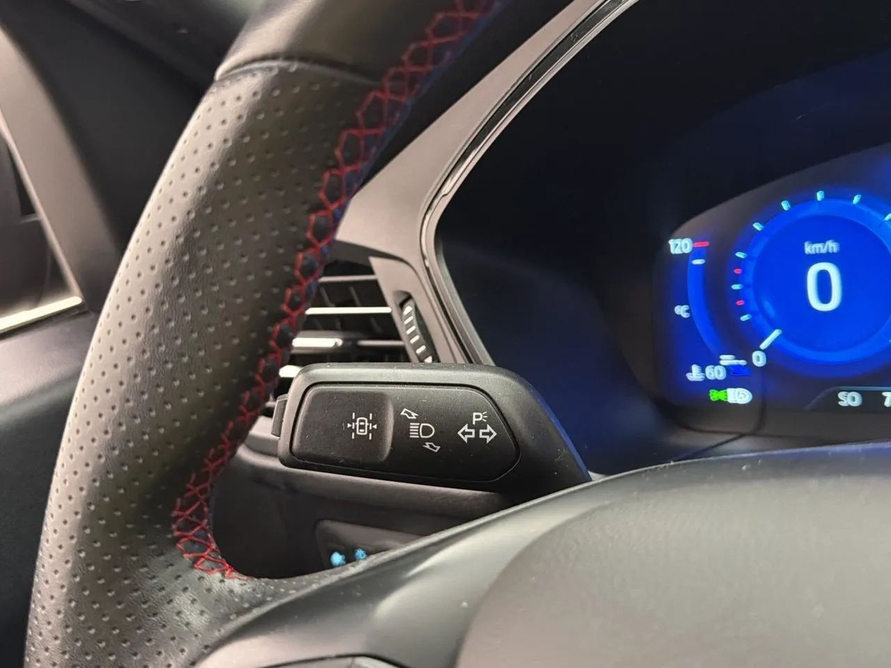 Ford Kuga bild 15